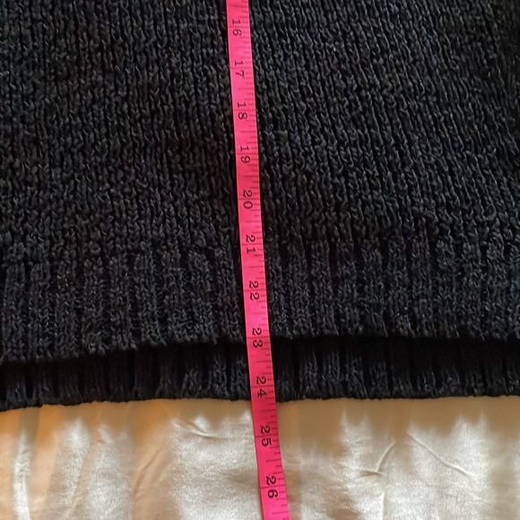 Point Sur: High Neck Sleeveless Sweater - Picture 11 of 11